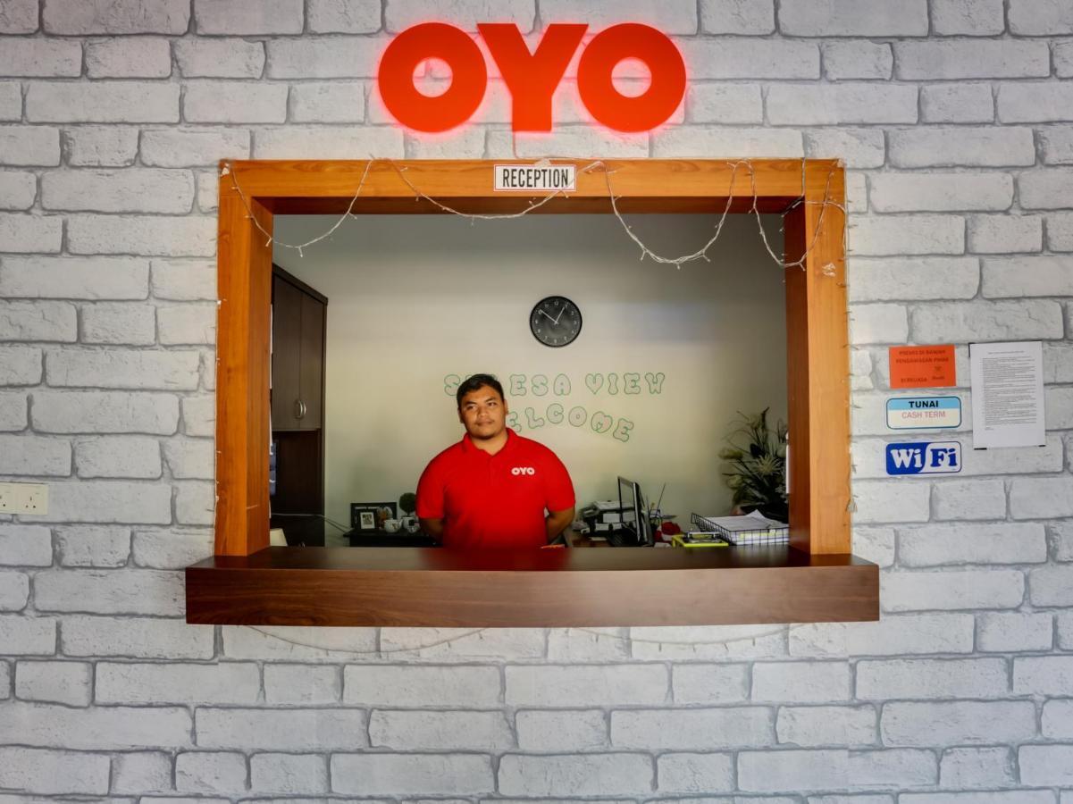 Oyo 89617 Selesa View Hotel Bukit Gambir Eksteriør billede