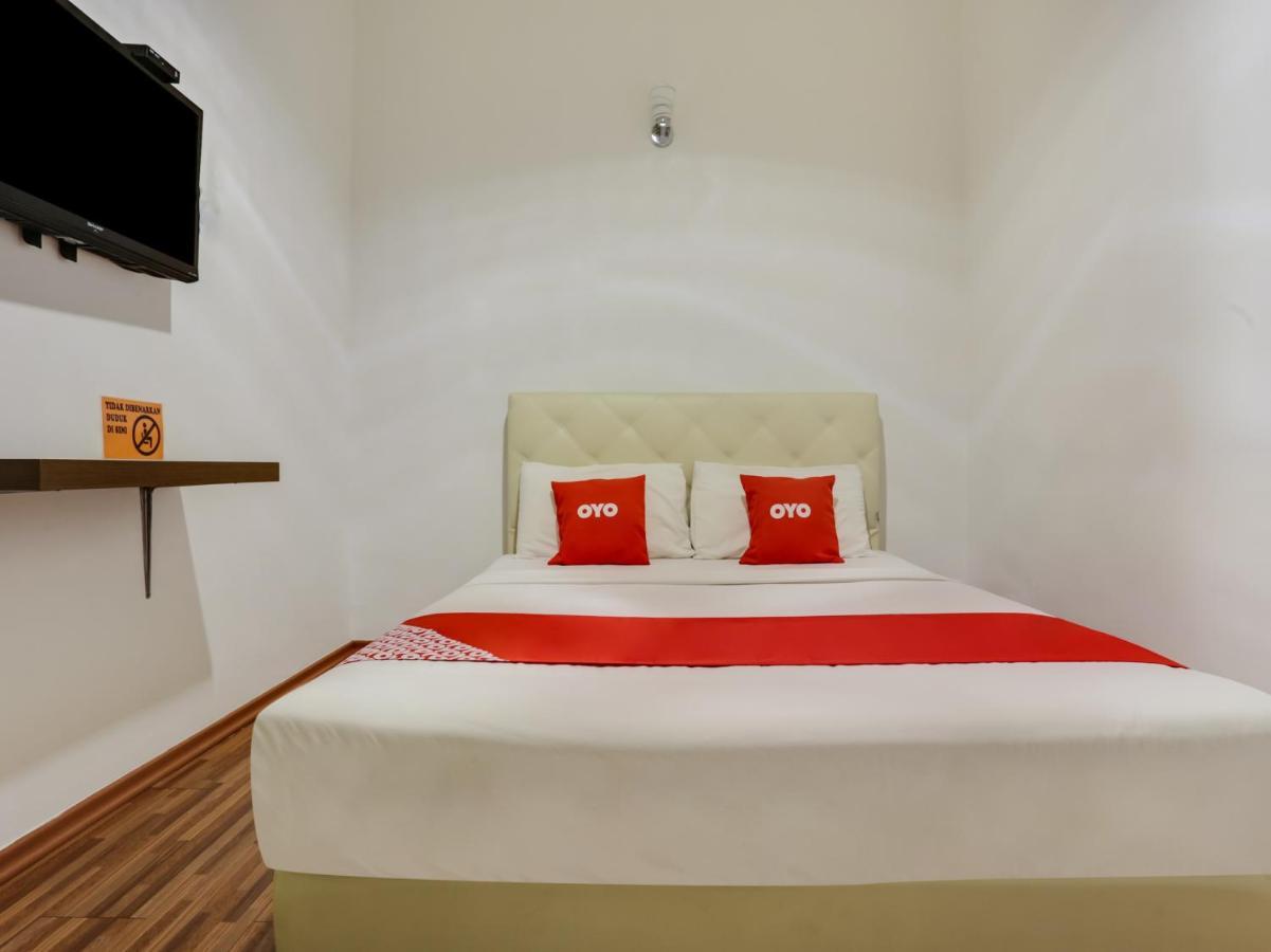 Oyo 89617 Selesa View Hotel Bukit Gambir Eksteriør billede