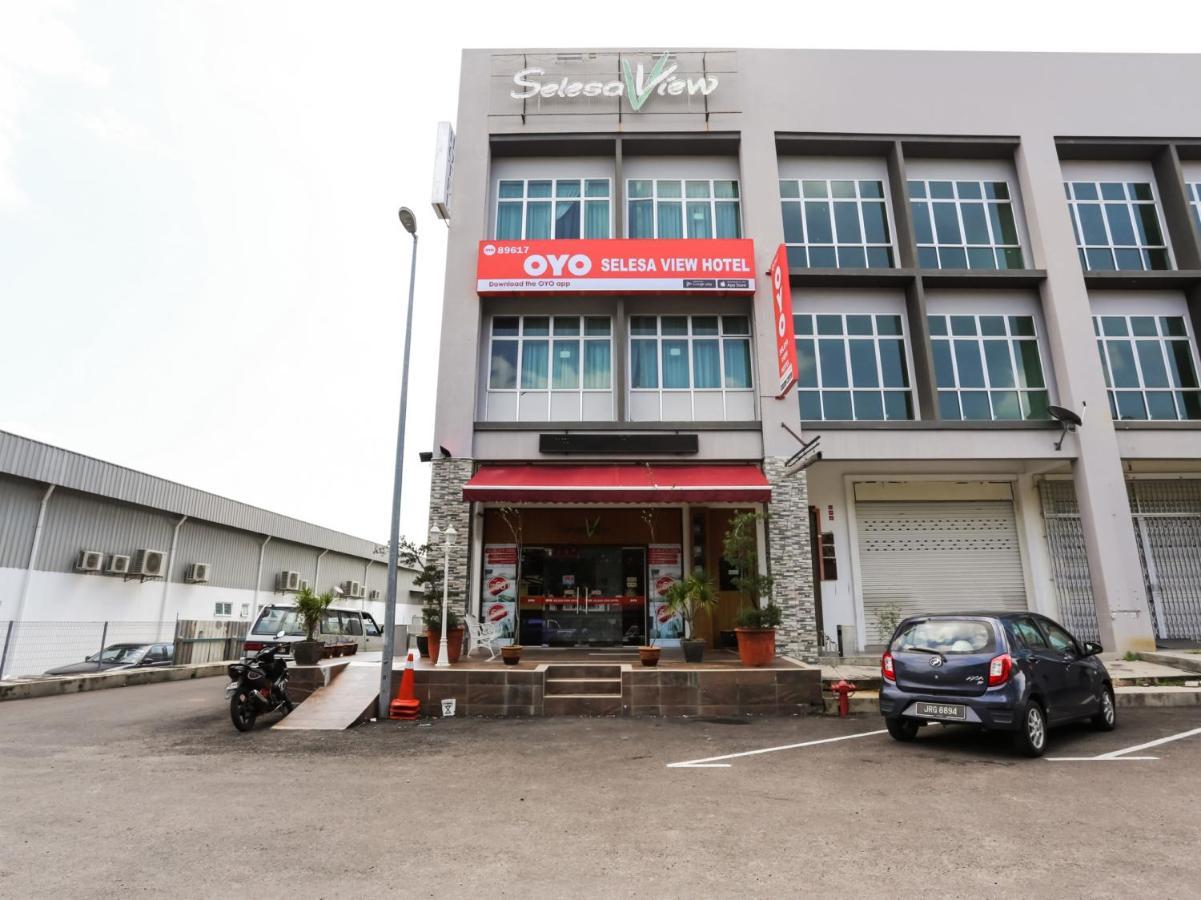 Oyo 89617 Selesa View Hotel Bukit Gambir Eksteriør billede